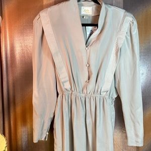 Vintage 80’s nude 100% silk dress. 42” chest 30” waist B9